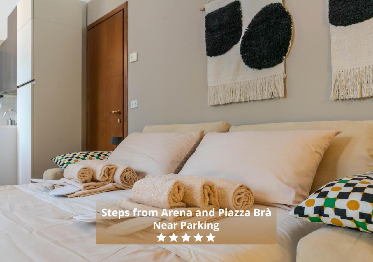 Апартаменти -Near Arena & Parking - Pet Friendly Historical Arena Palace Верона Екстер'єр фото